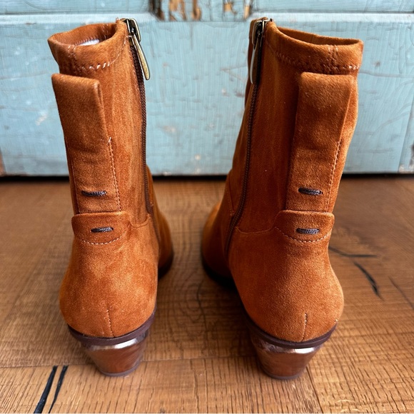 NEW Franco Sarto Sammi Suede Bootie in Camel Whiskey Brown with Metallic Heel - Picture 6 of 12